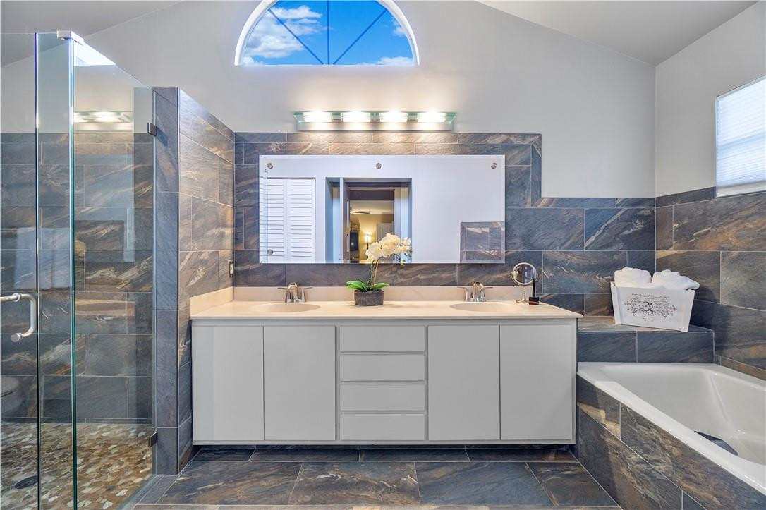 Maplewood 80-37 B - Residential