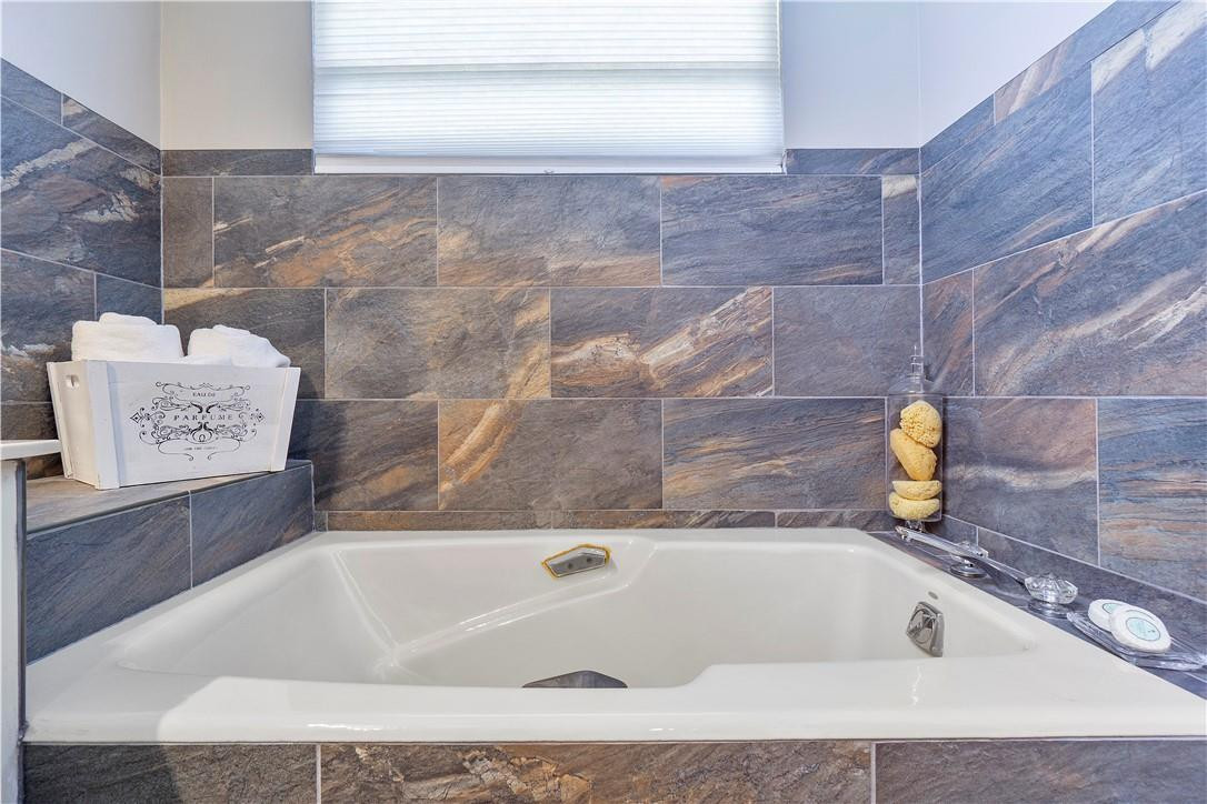 Maplewood 80-37 B - Residential