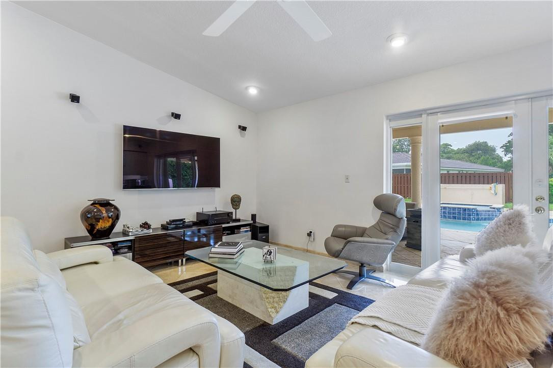 Maplewood 80-37 B - Residential