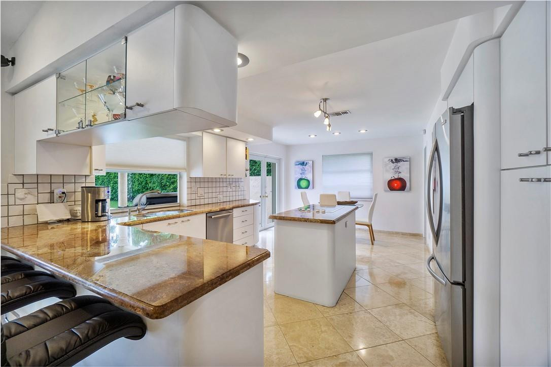 Maplewood 80-37 B - Residential