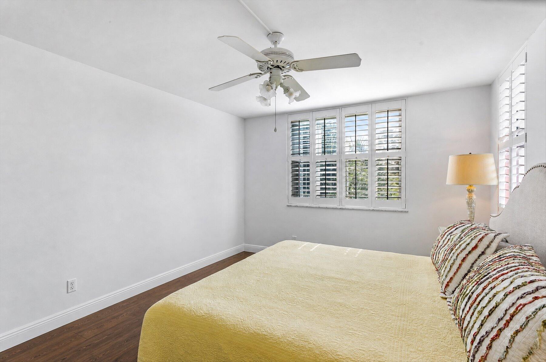 LA PALMA CONDO - Residential