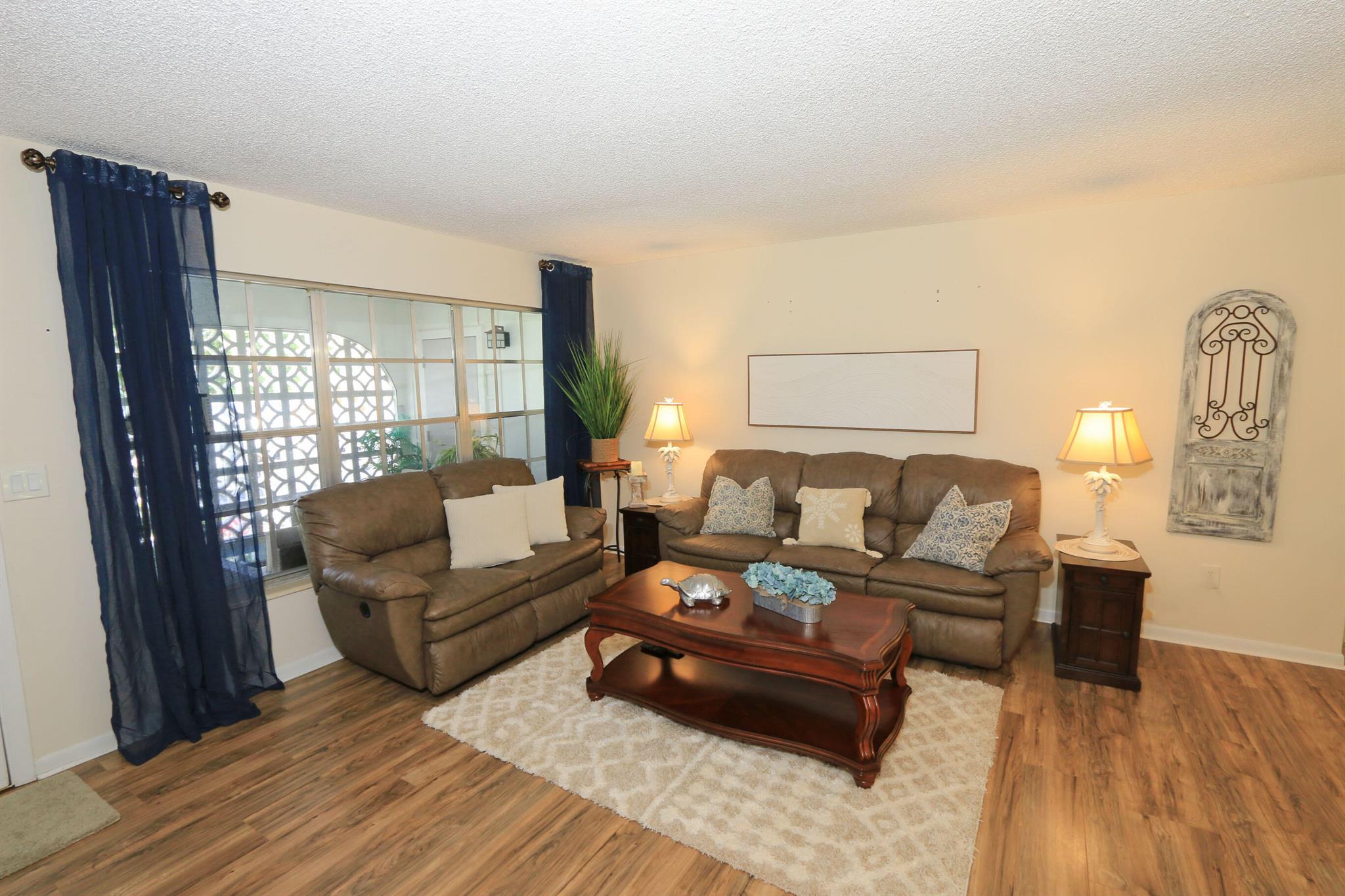 RIVER PARK UNIT 7 - Residential