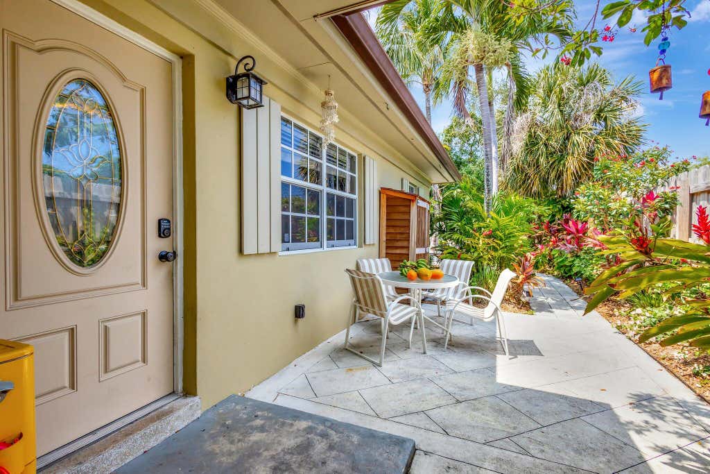 Photo of 227 NE 12th Street #2, Delray Beach, FL 33444 (MLS # B26009029)