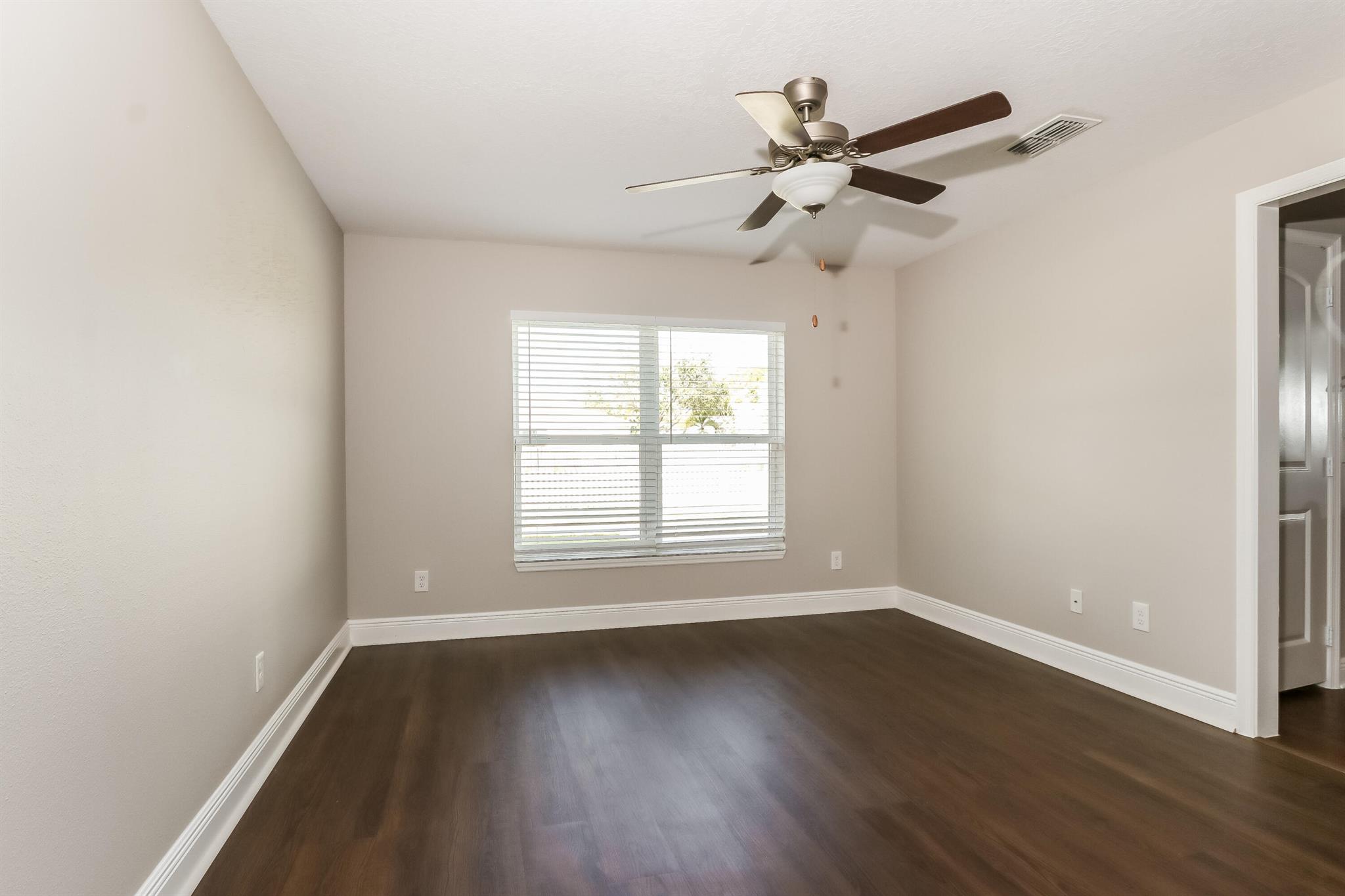 PORT ST LUCIE SECTION 33 - Residential Lease