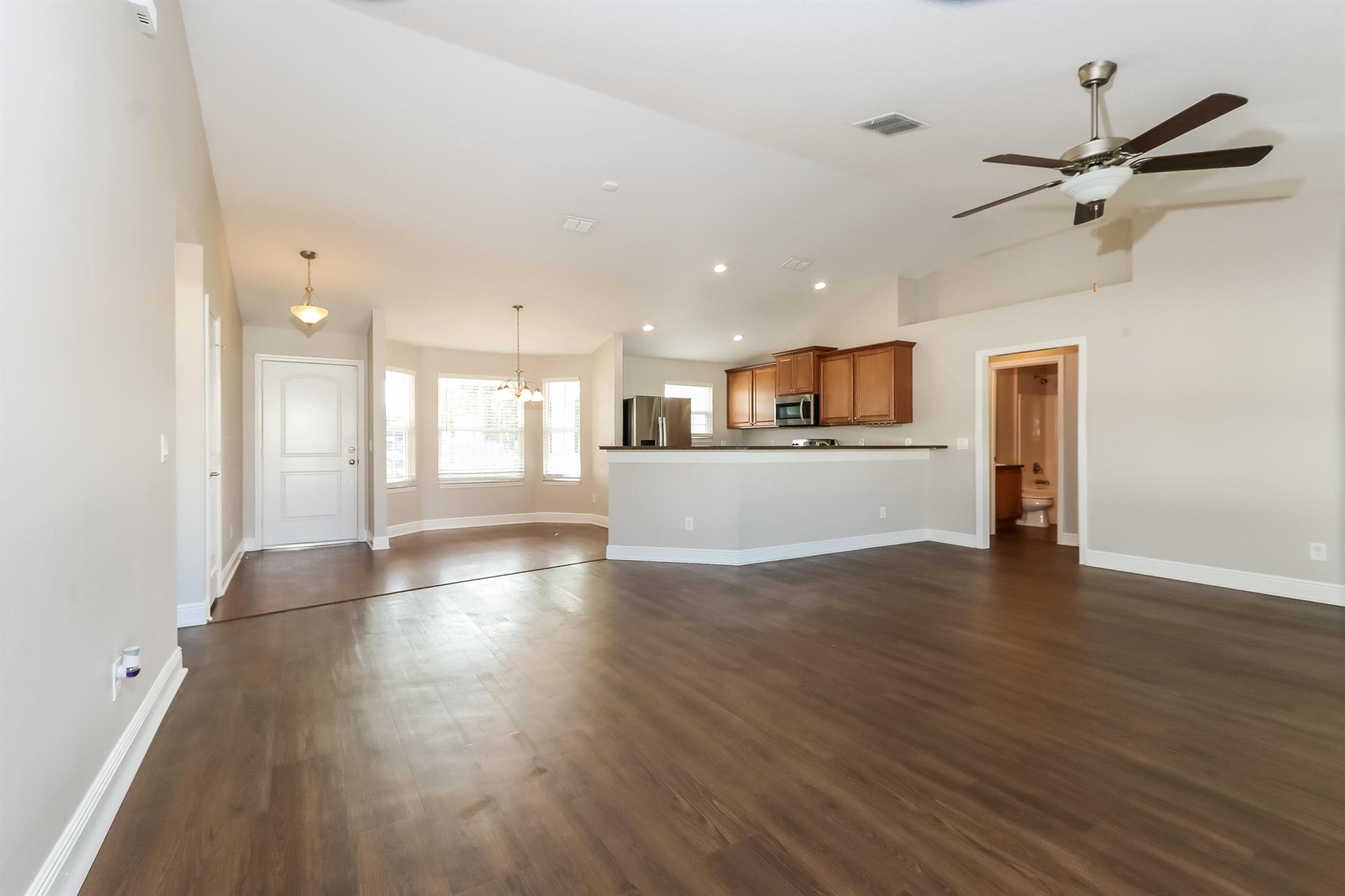 PORT ST LUCIE SECTION 33 - Residential Lease