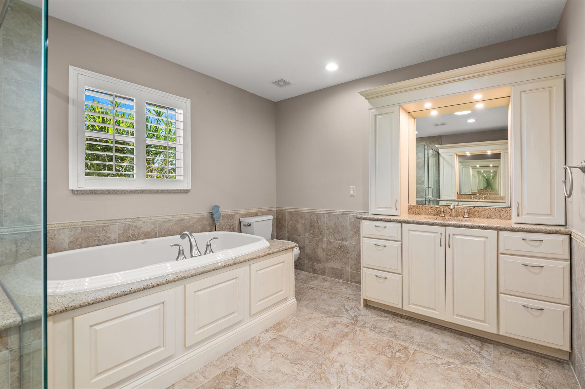 HIDDEN RIVER ESTATES - Residential Lease