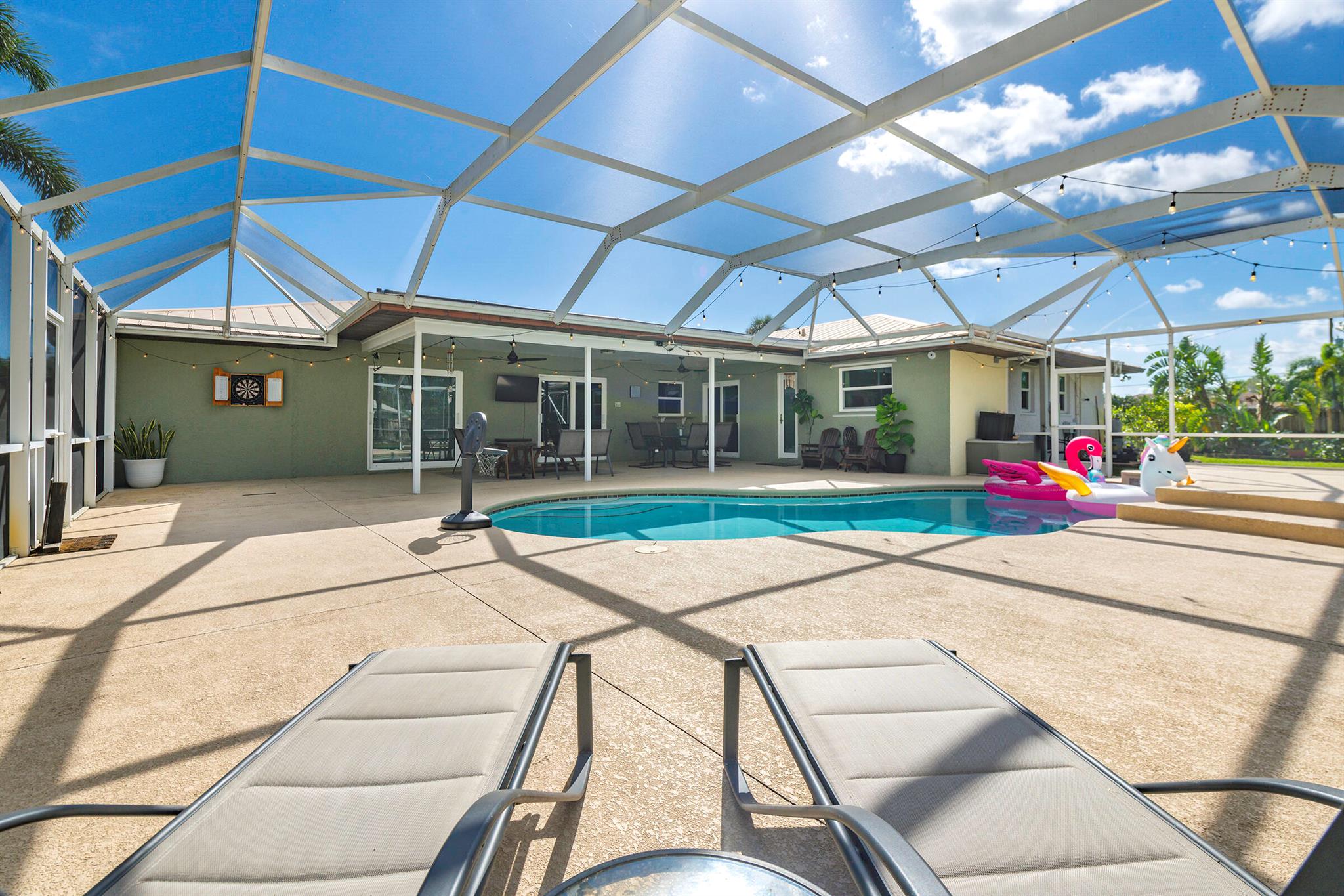 HIDDEN RIVER ESTATES - Residential Lease