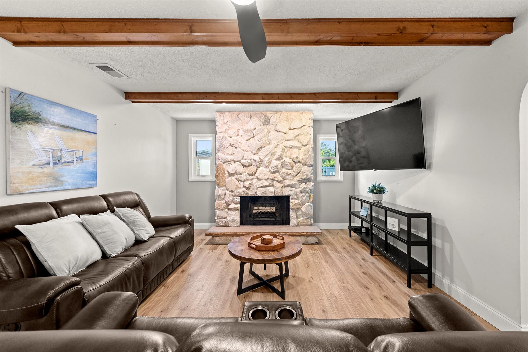 HIDDEN RIVER ESTATES - Residential Lease