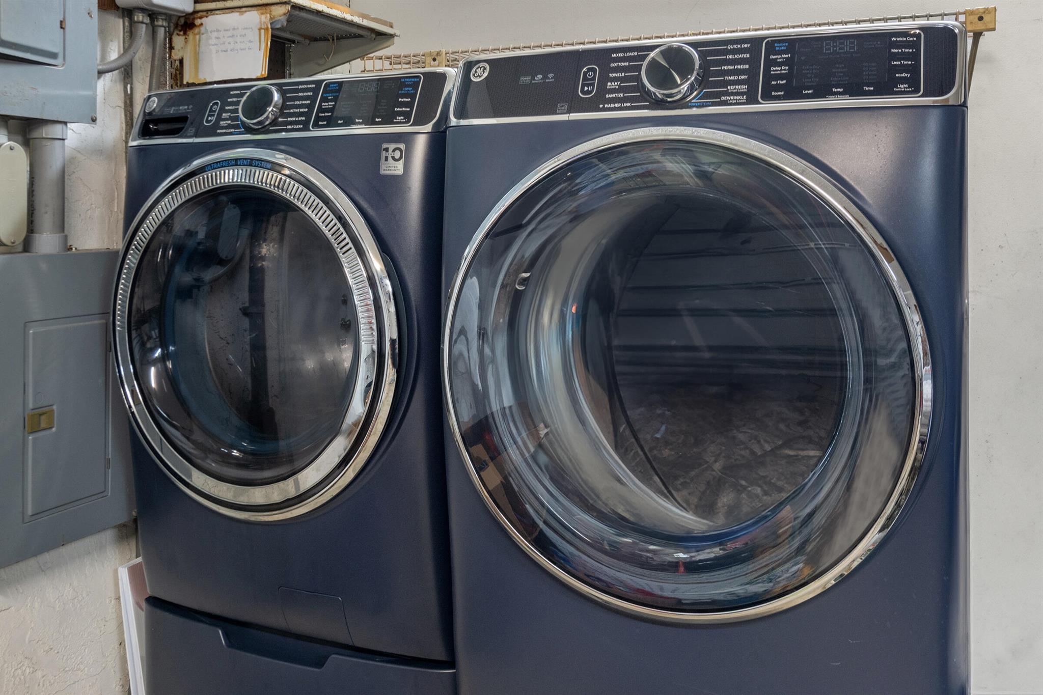 HIDDEN RIVER ESTATES - Residential Lease