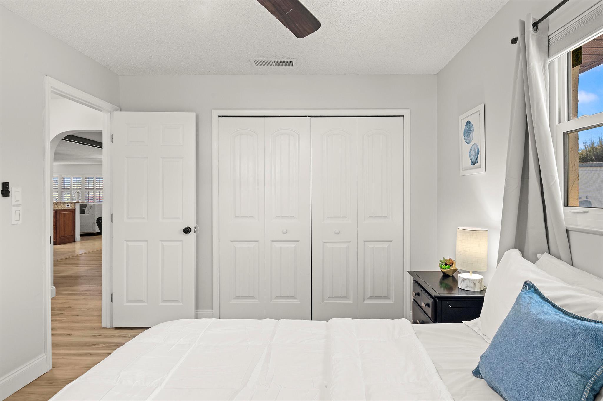 HIDDEN RIVER ESTATES - Residential Lease