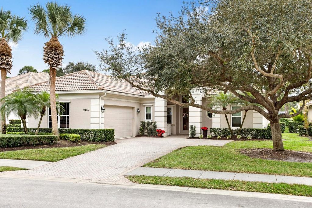 Photo of 9405 Briarcliff Terrace, Port Saint Lucie, FL 34986 (MLS # R11156088)