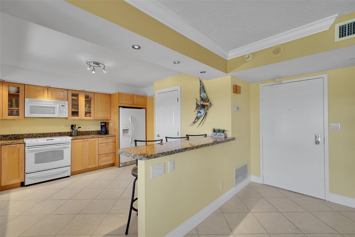 3900 Galt Ocean Drive 708