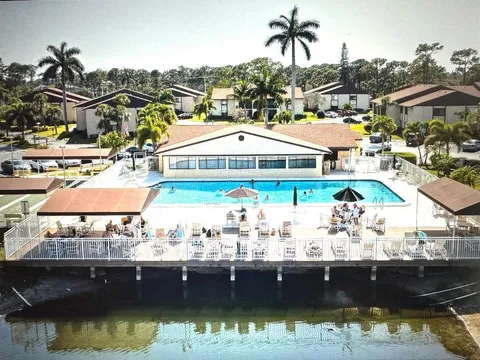 112 Lake Pine Circle Unit A-2, Greenacres, FL MLS: R11080544