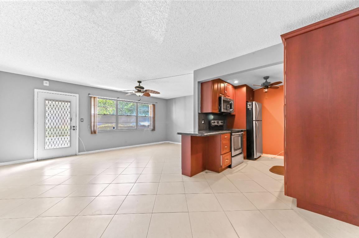 WYNMOOR VILLAGE - Residential