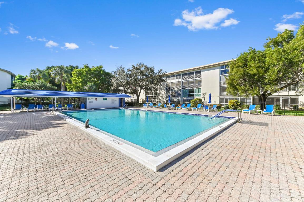 WYNMOOR VILLAGE - Residential