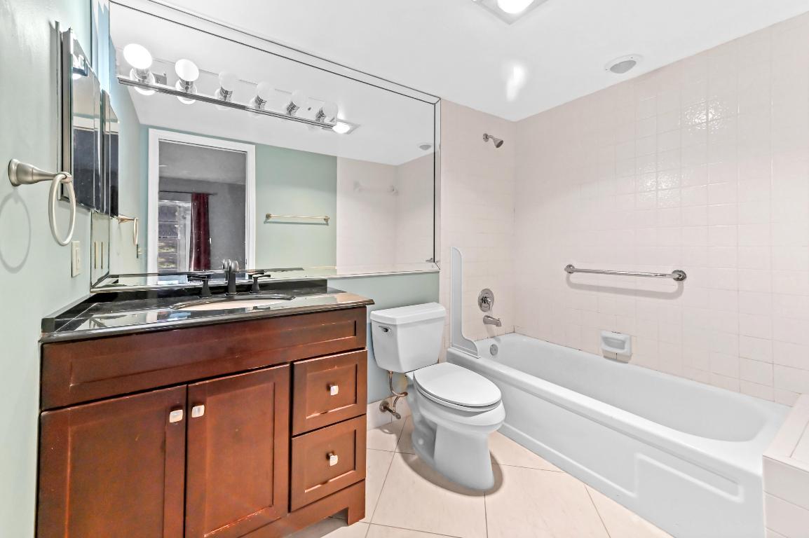 WYNMOOR VILLAGE - Residential