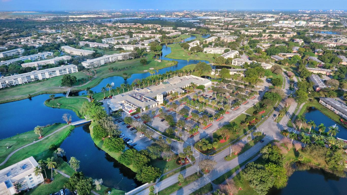 WYNMOOR VILLAGE - Residential