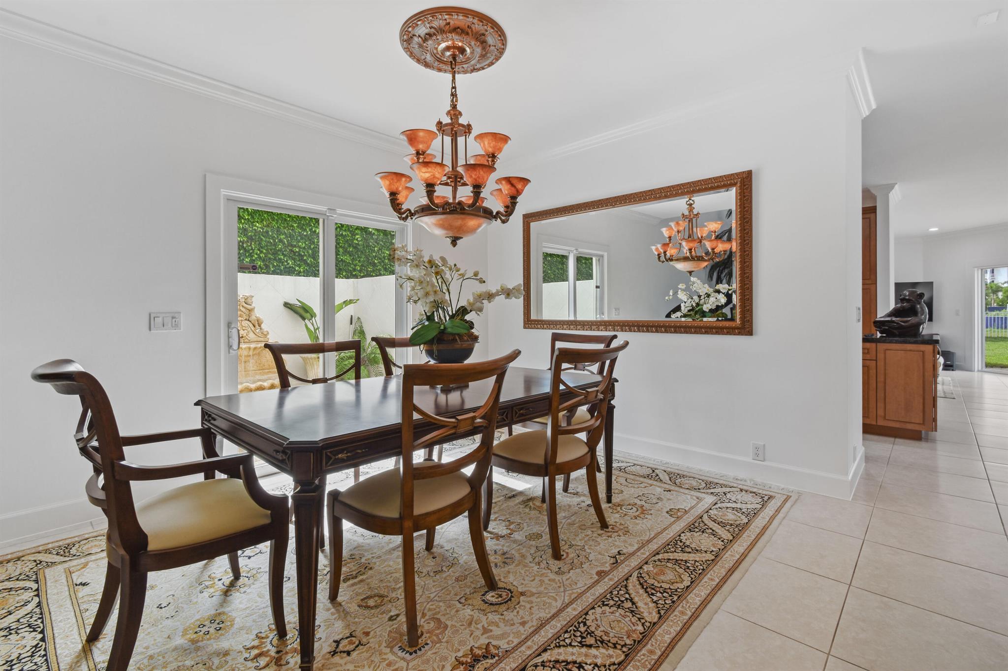 PRESIDENT COUNTRY CLUB 4 - Residential