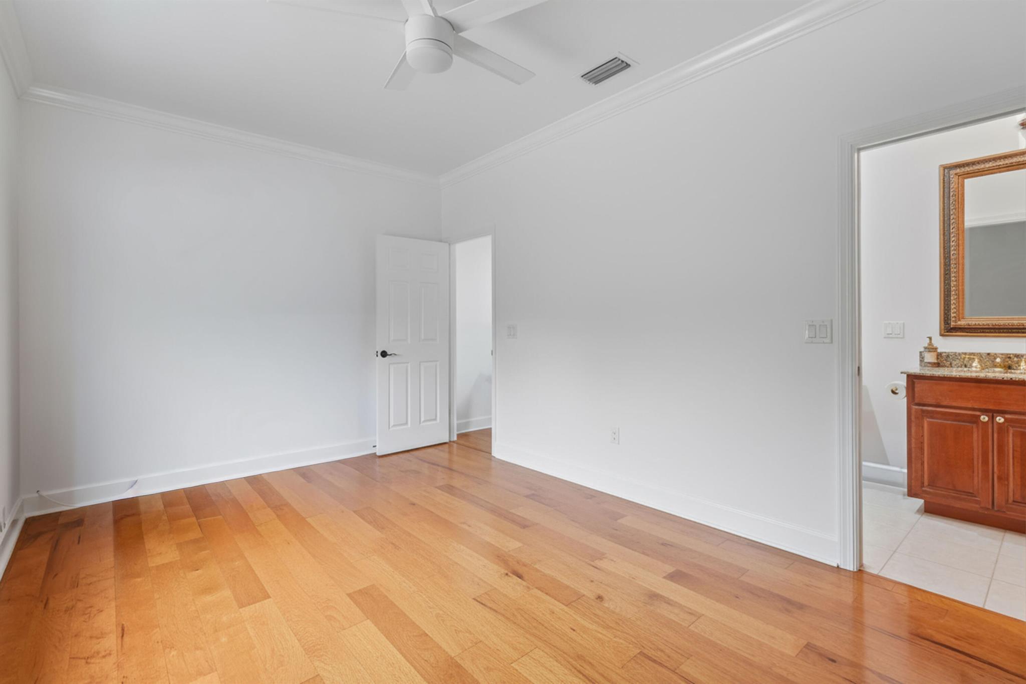 PRESIDENT COUNTRY CLUB 4 - Residential