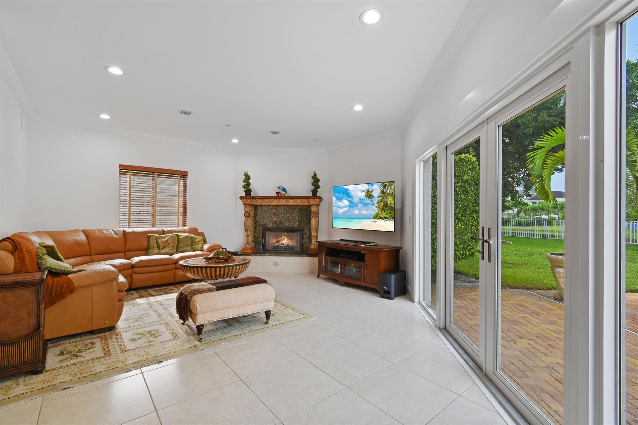 PRESIDENT COUNTRY CLUB 4 - Residential