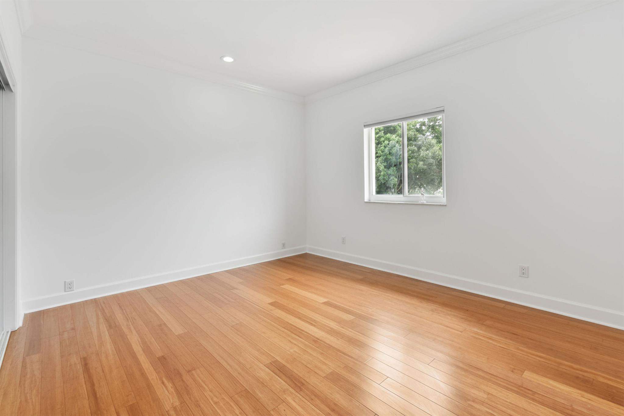 PRESIDENT COUNTRY CLUB 4 - Residential