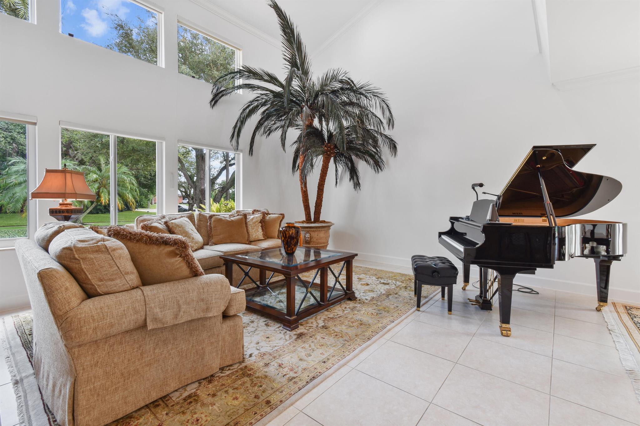 PRESIDENT COUNTRY CLUB 4 - Residential