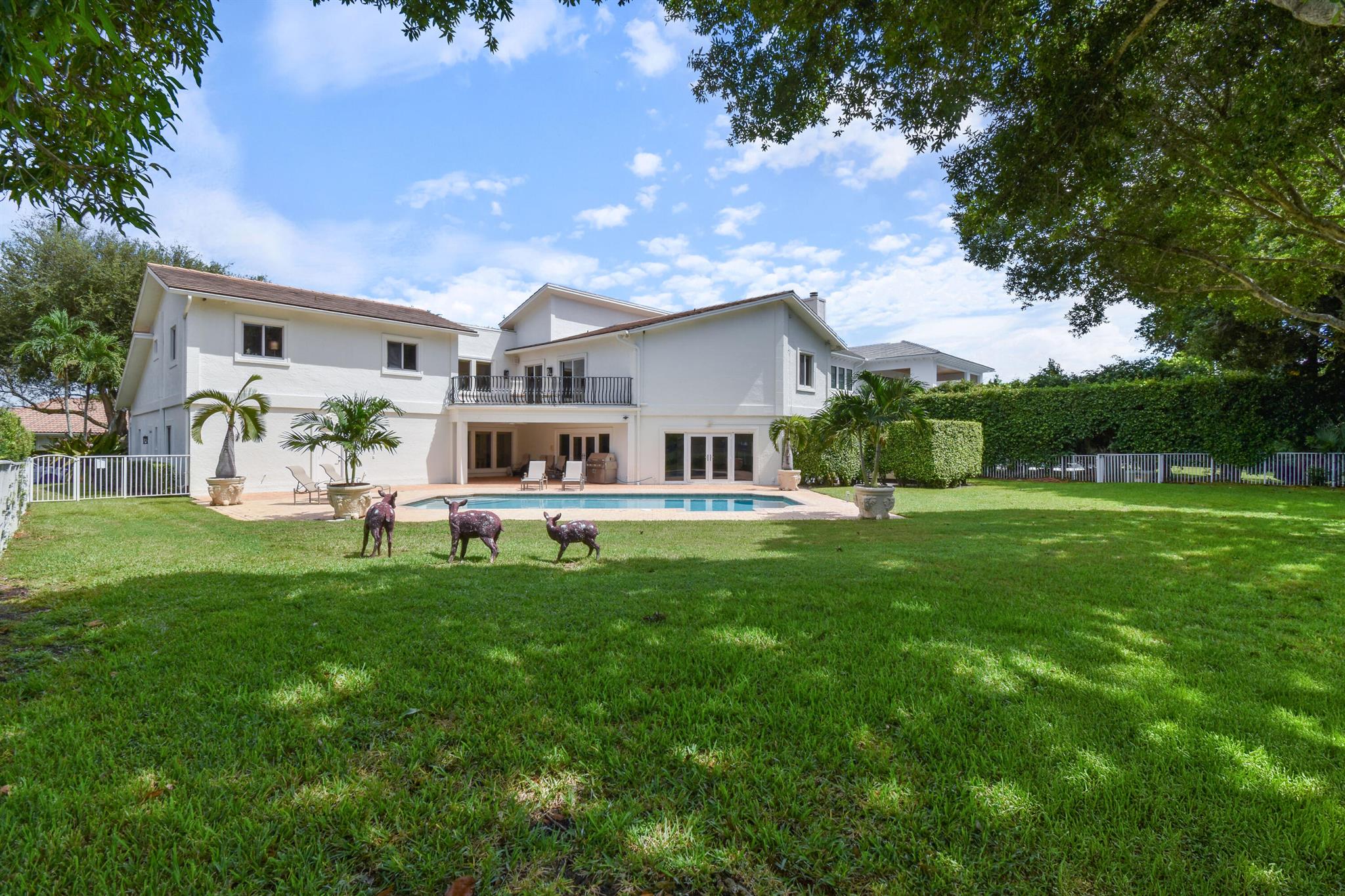 PRESIDENT COUNTRY CLUB 4 - Residential