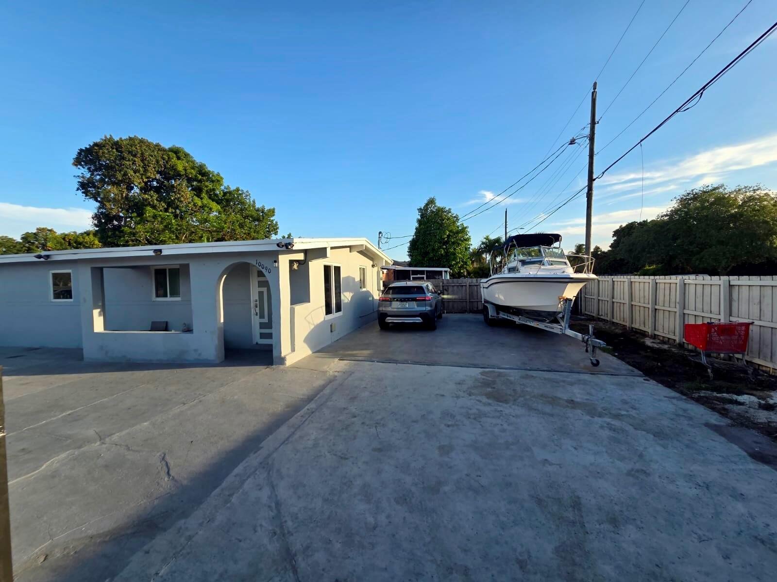 10090 W Fern Street