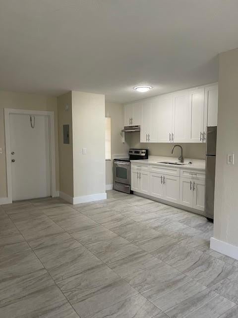4051 N DIXIE Highway 3