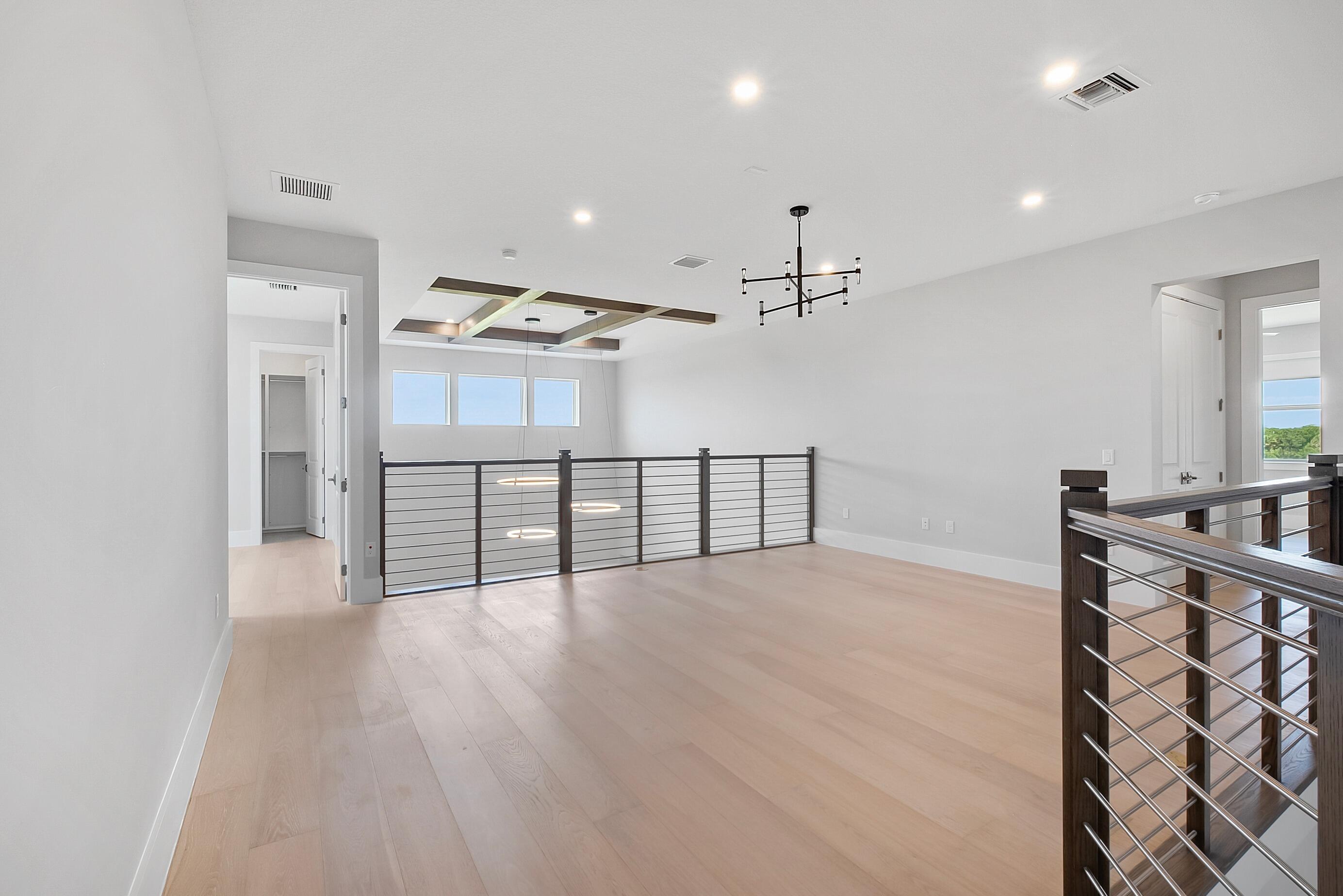 BRIDGEWATER - Residential