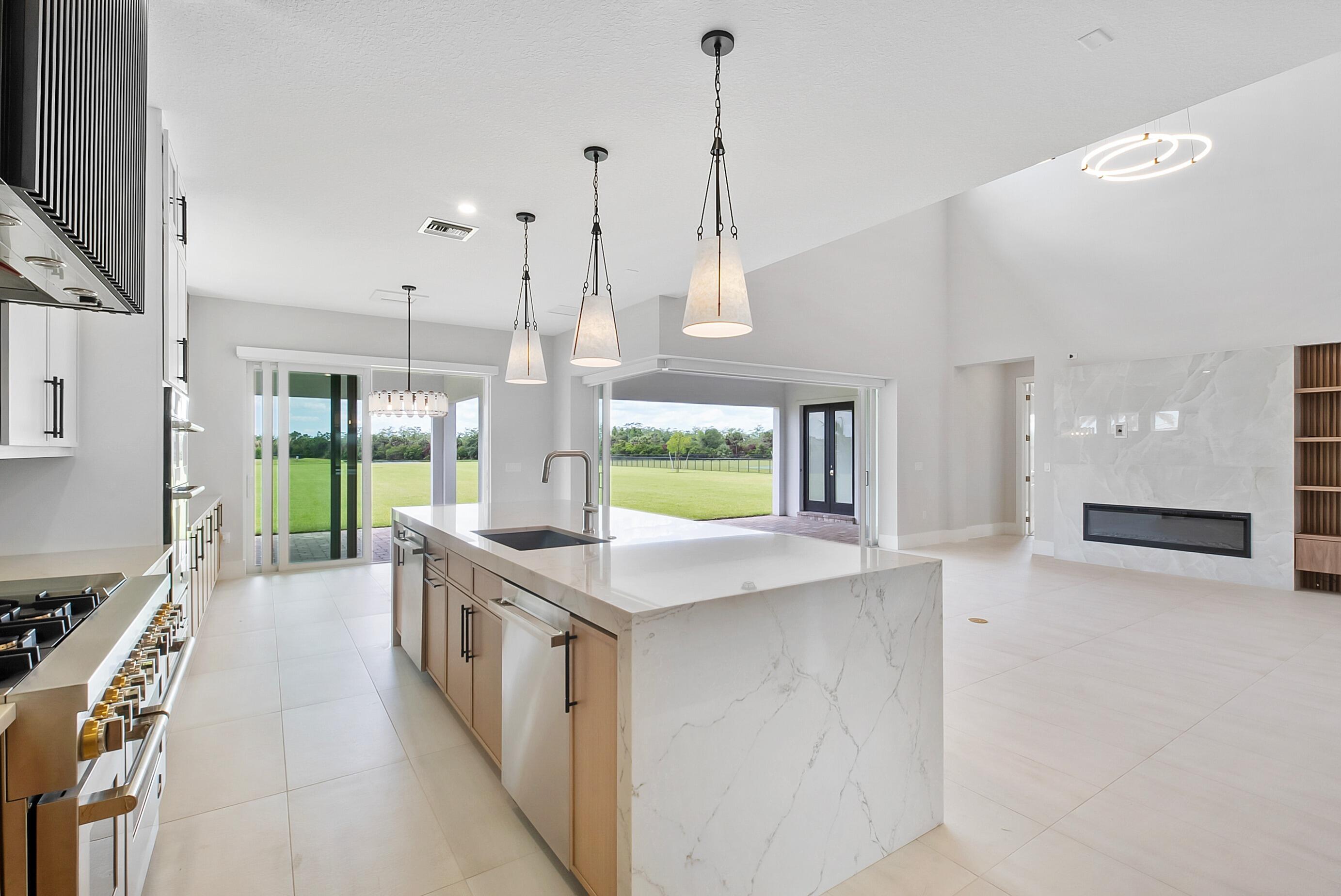BRIDGEWATER - Residential