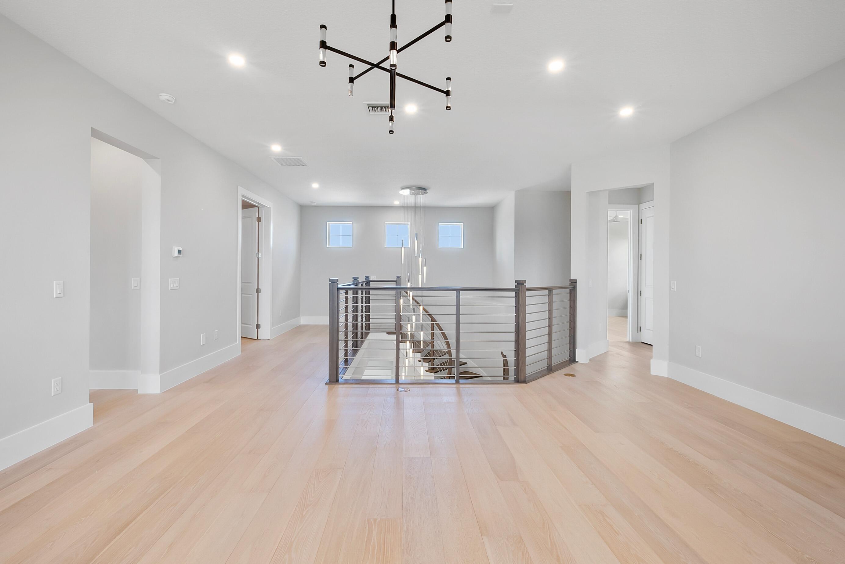BRIDGEWATER - Residential