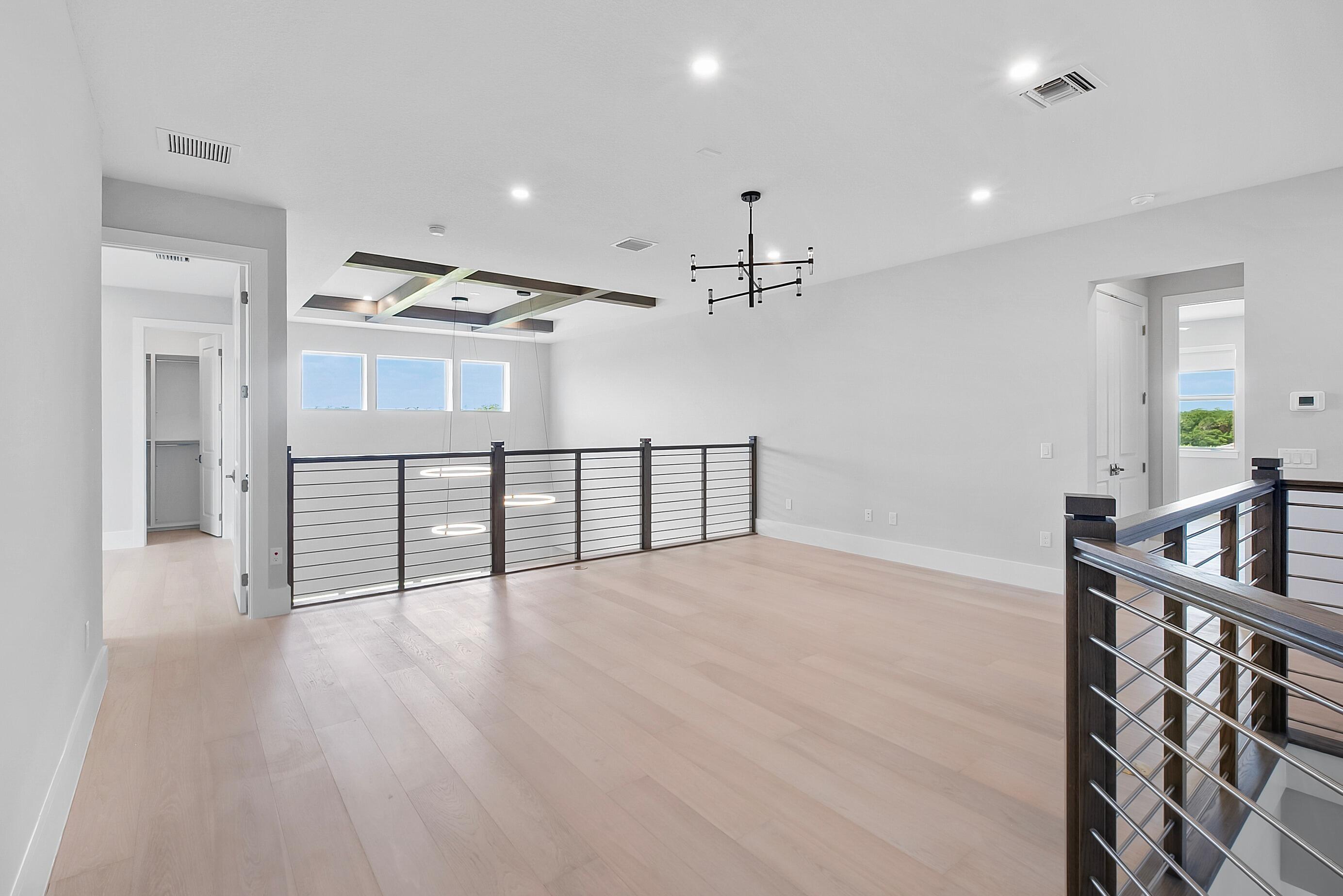 BRIDGEWATER - Residential