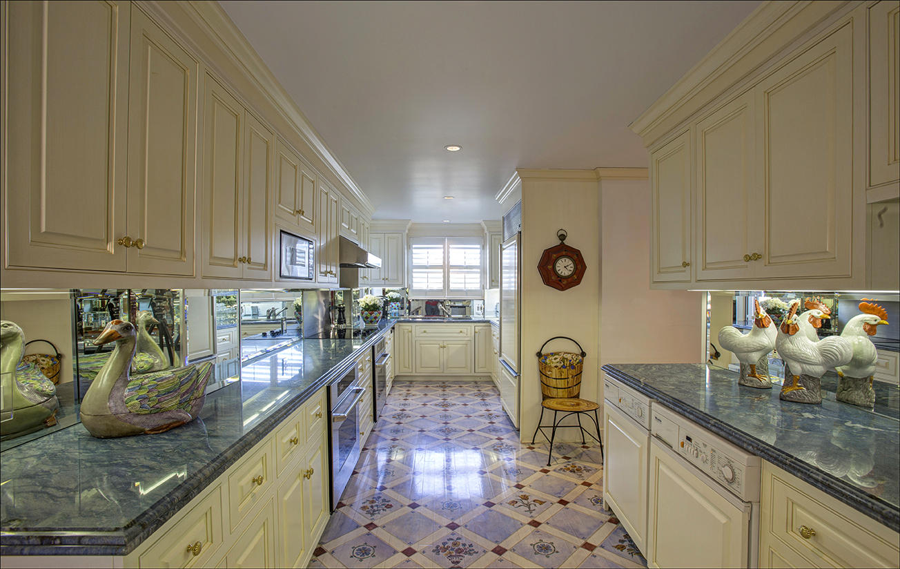 VILLAS INC - Residential