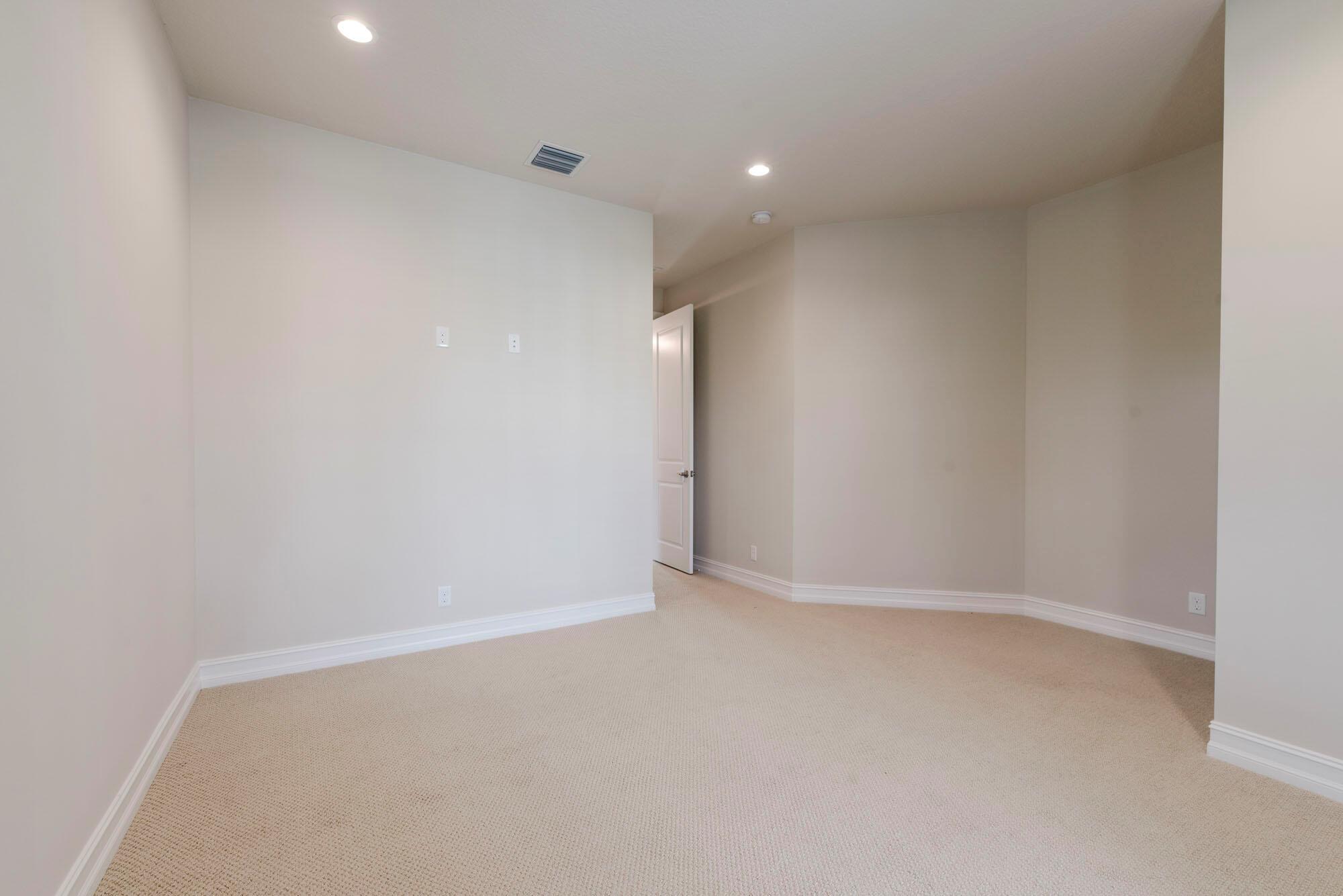 Jupiter Country Club - Residential