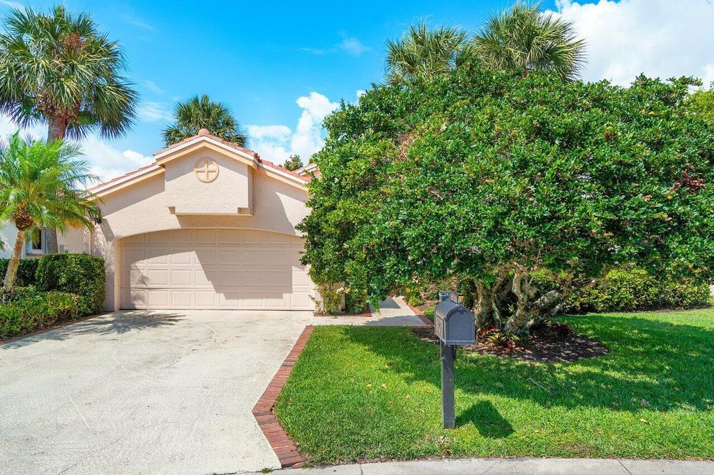 Photo of 16703 Hidden Cove Drive, Jupiter, FL 33477 (MLS # R11095107)