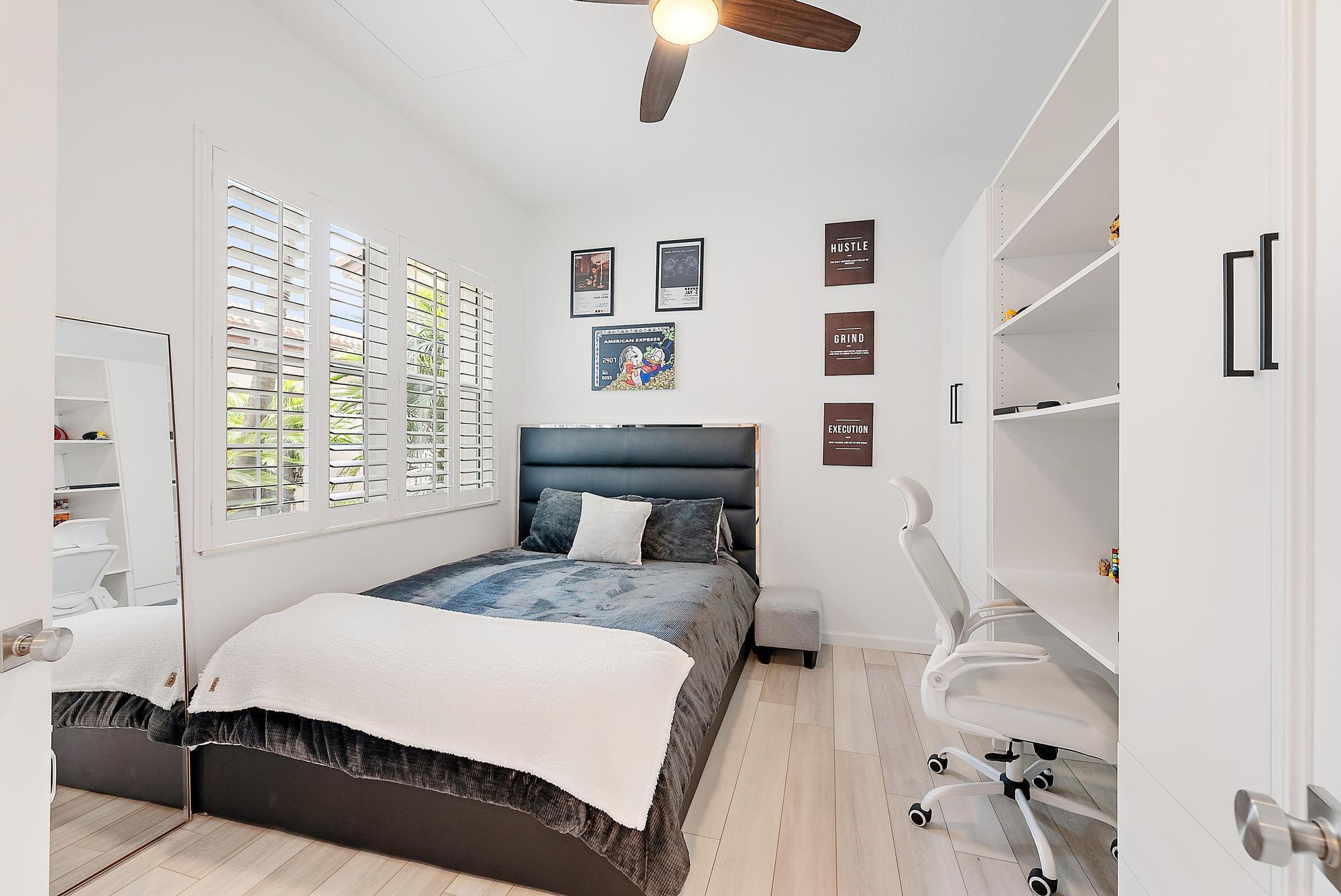 JUPITER COUNTRY CLUB CONDO II - Residential