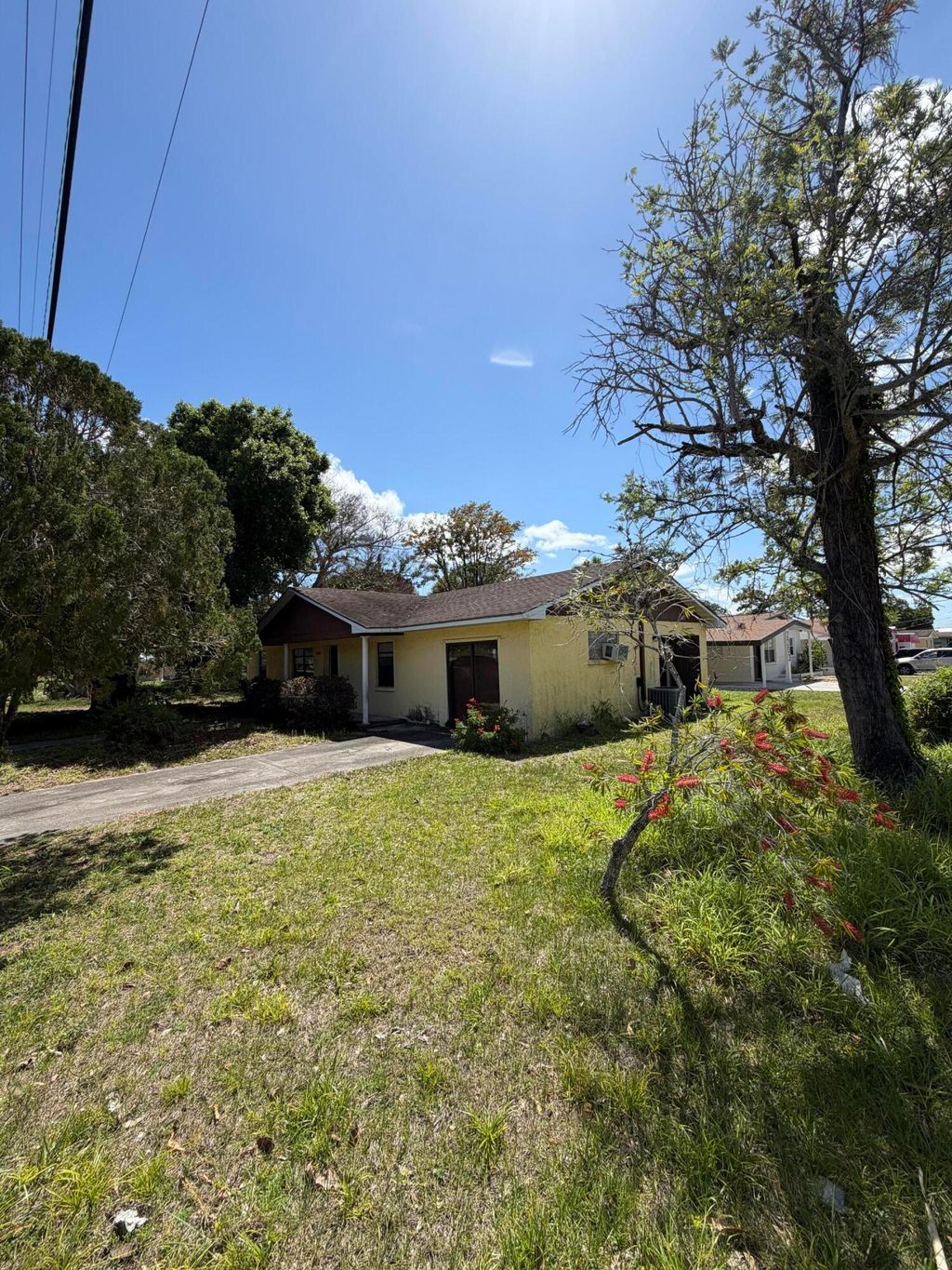 Photo of 1709 N 22nd Street, Fort Pierce, FL 34950 (MLS # B26023752)