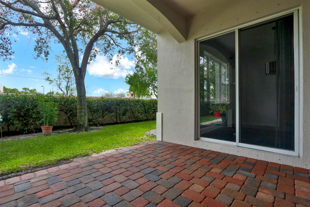 CARRIAGE POINTE TOWNHOMES - Residential