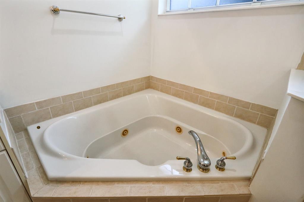 CARRIAGE POINTE TOWNHOMES - Residential