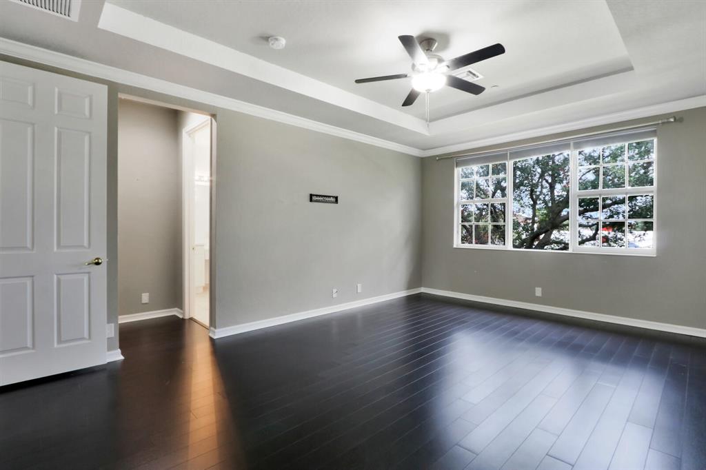 CARRIAGE POINTE TOWNHOMES - Residential