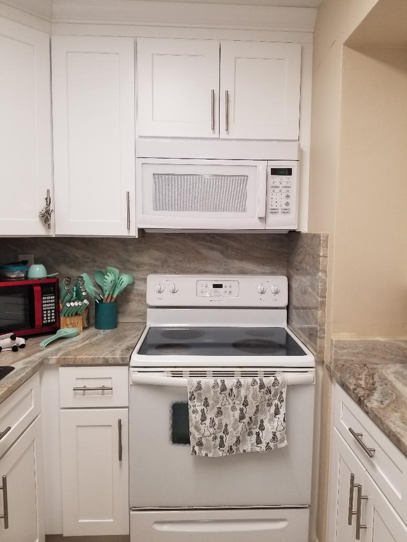 LAKESIDE MANOR SOUTH CONDO - Residential