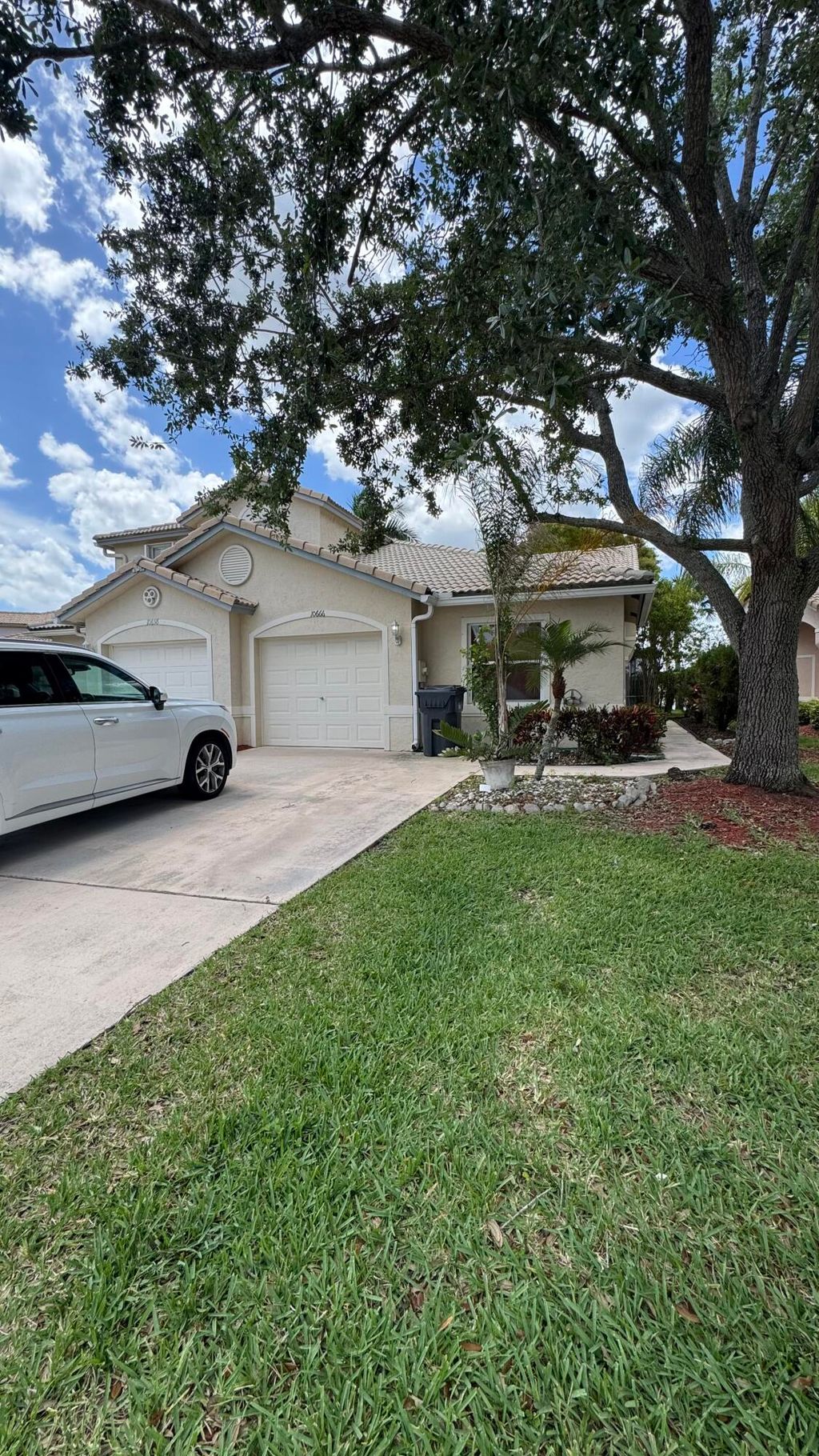 Photo of 10666 Pelican Drive, Wellington, FL 33414 (MLS # B26020674)