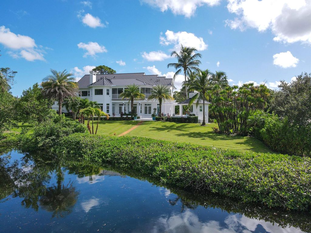 Photo of 8319 SE Rivers Edge Street, Jupiter, FL 33458 (MLS # R10926573)