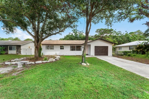 Photo of 6185 SE AUDUBON Lane, Hobe Sound, FL 33455 (MLS # B26061751)