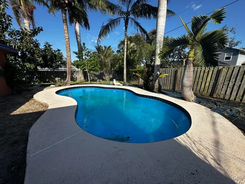 8776 SE Bahama Circle, Hobe Sound, FL MLS: R11079851