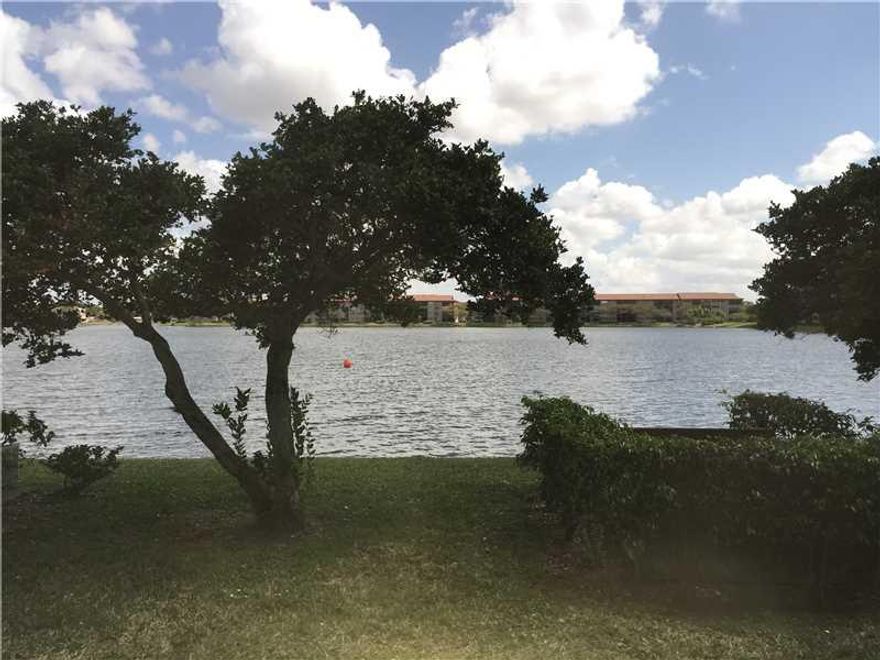 Beautiful "J" model - 2 bed 2 bath overlooking widest lake in CV.  Close to Clubhouse and sectional pool right outside front door. Seller motivated for quick sale.