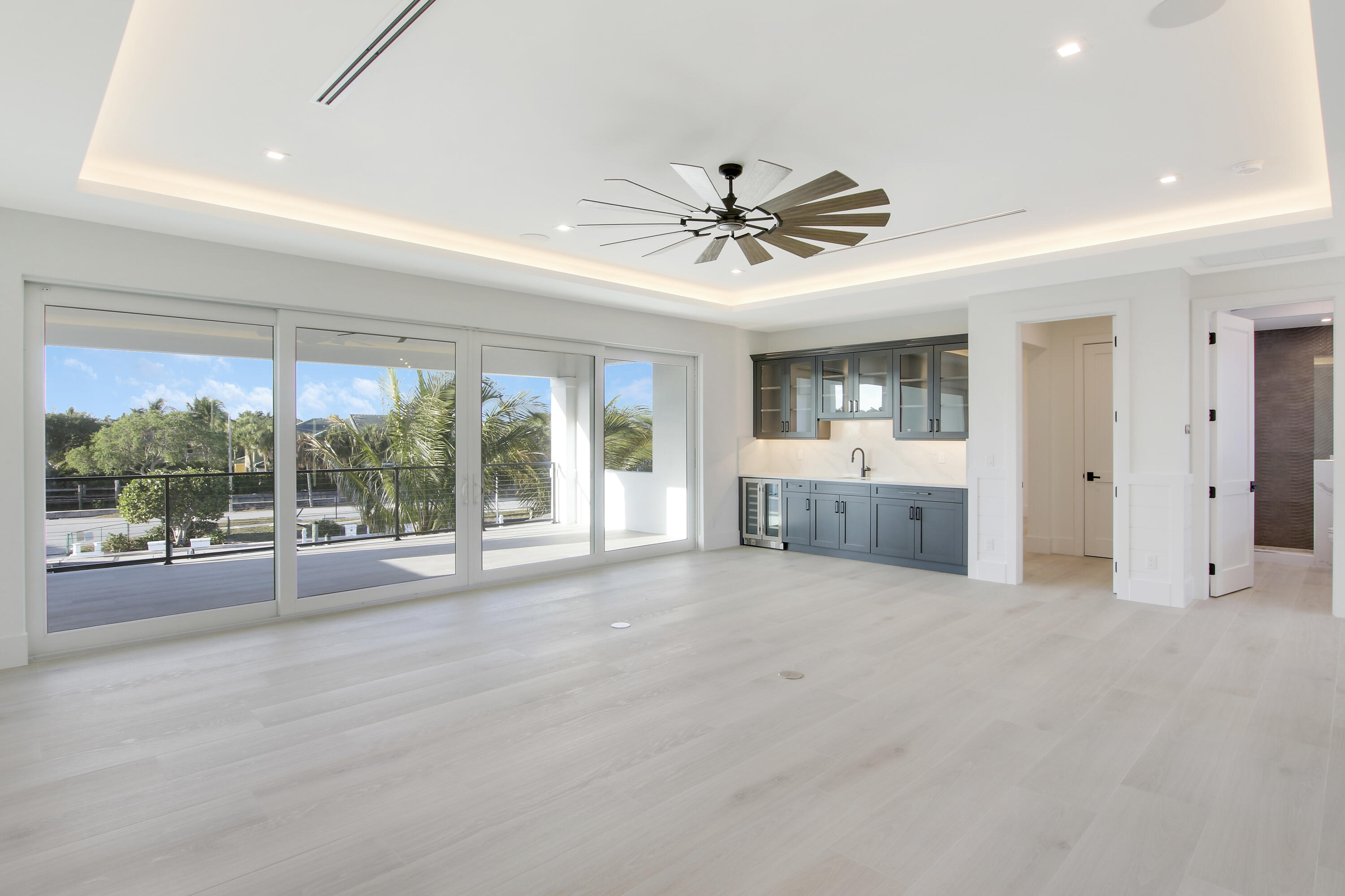 HARBOUR POINT MARINA - Residential