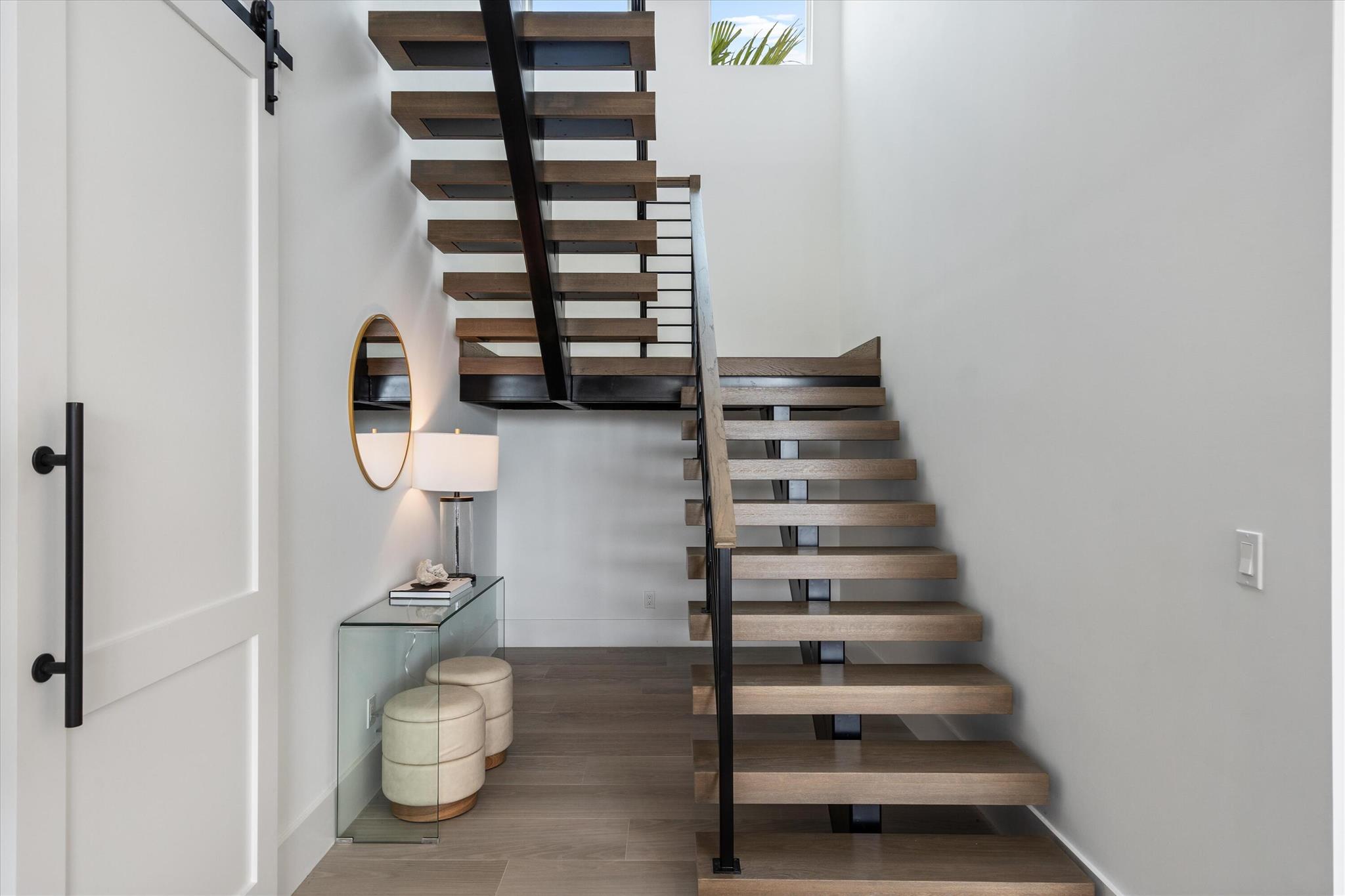 HARBOUR POINT MARINA - Residential