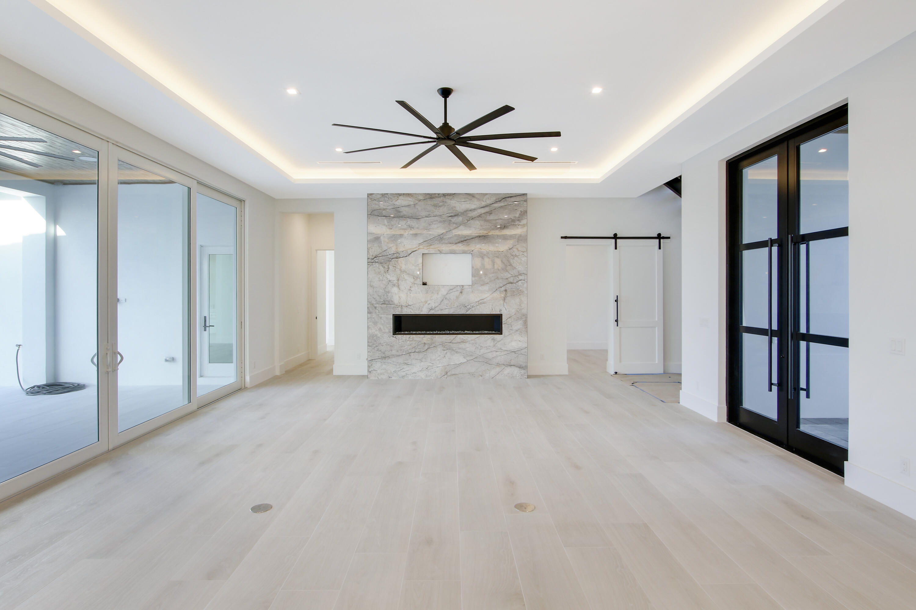 HARBOUR POINT MARINA - Residential
